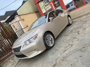 Lexus ES 2014 Gold