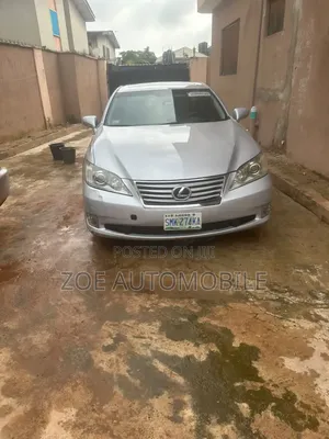 Lexus ES 2012 Silver