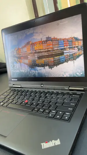Laptop Lenovo ThinkPad Yoga 4GB Intel Core i5 HDD 320GB