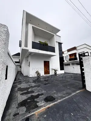 4bdrm Duplex in Ikota for sale