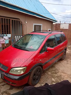 Opel Zafira 2.2 2005 Red
