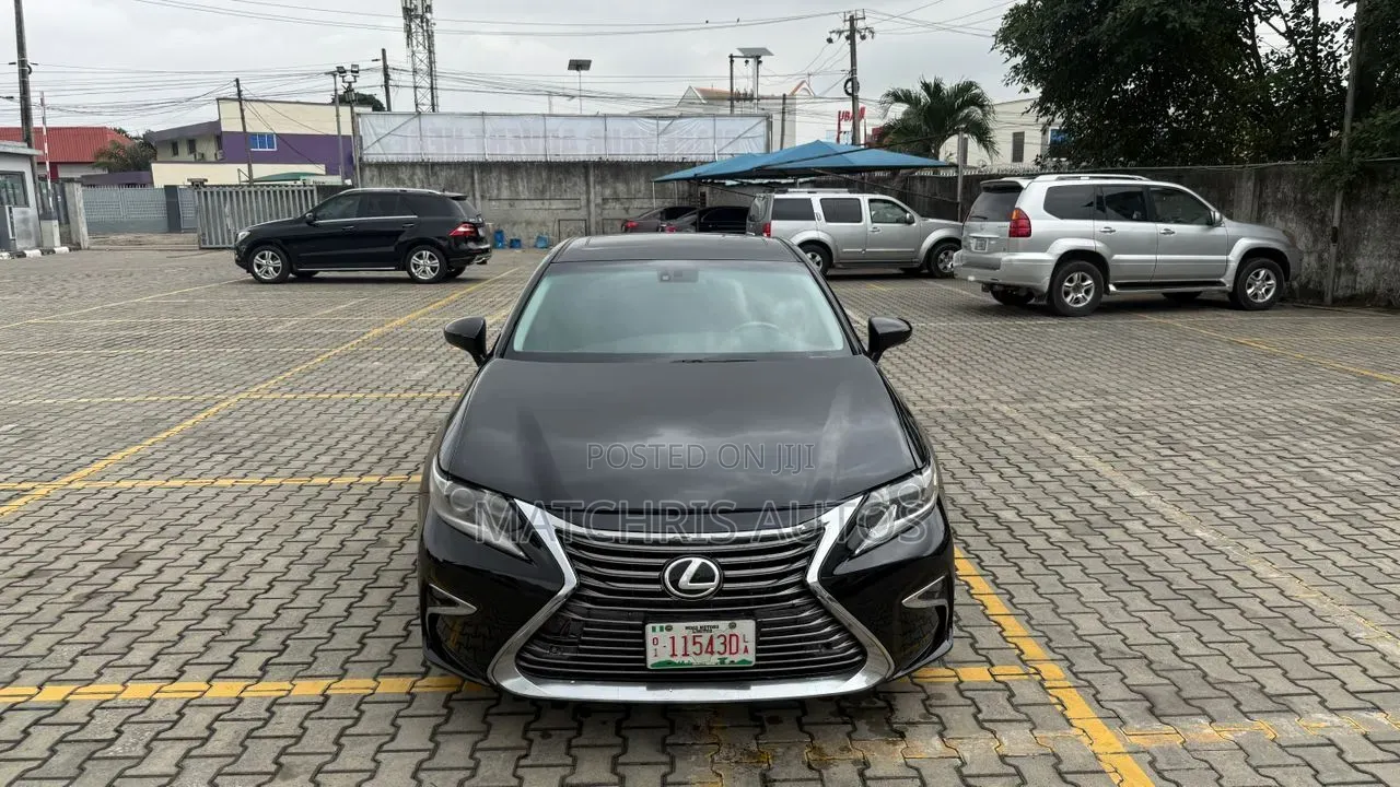 Lexus ES 2015 Black