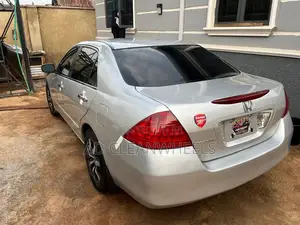 Honda Accord 2007 Silver