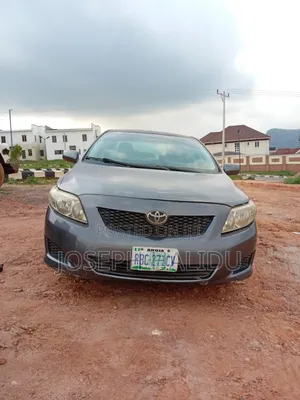 Toyota Corolla 2010 Gray