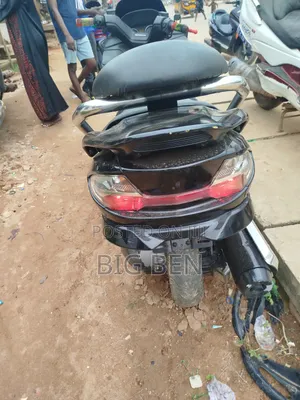 Suzuki 2013 Black