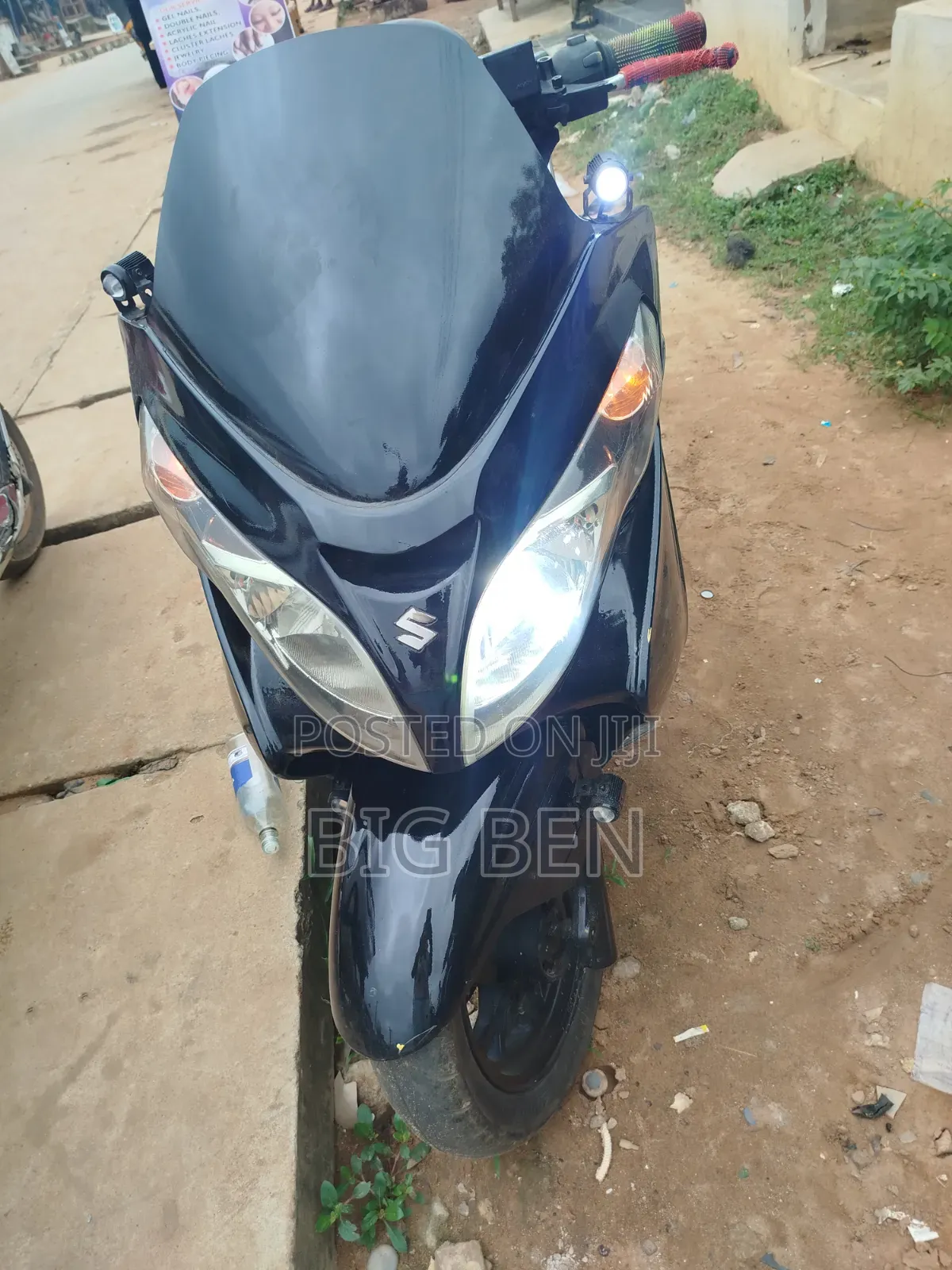 Suzuki 2013 Black
