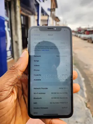 Apple iPhone X 64 GB White