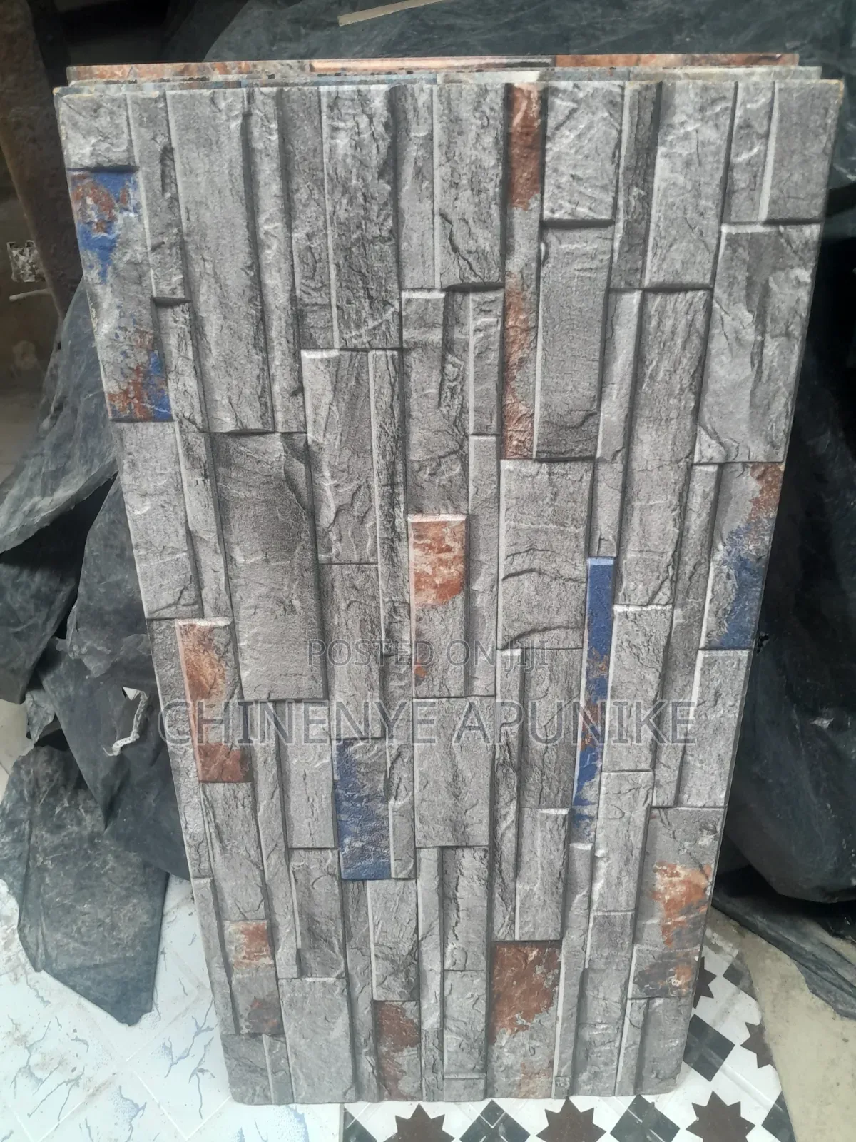 Quality Crake Grey Colour Outside Wall Tiles