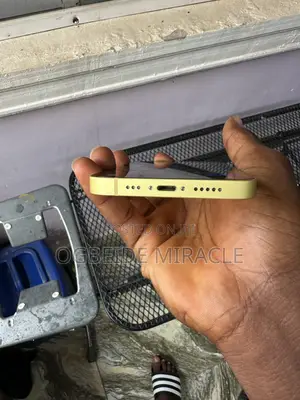 Apple iPhone 14 128 GB Yellow