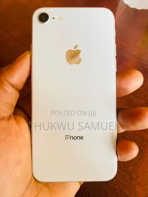 Apple iPhone 8 64 GB White