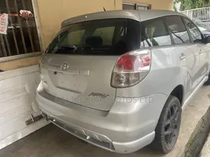 Toyota Matrix XR Hatchback AWD (1.8L 4cyl 4A) 2005 Silver