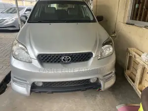 Toyota Matrix XR Hatchback AWD (1.8L 4cyl 4A) 2005 Silver