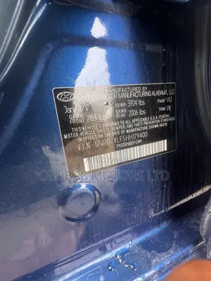Hyundai Elantra SE Sedan FWD (2.0L 4cyl 6M) 2017 Blue