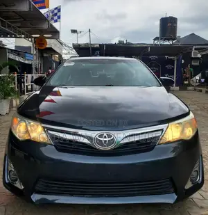 Toyota Camry 2014 Blue