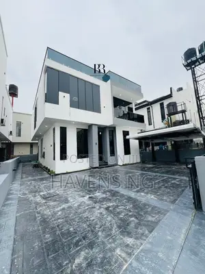 5bdrm Duplex in Ikota for sale
