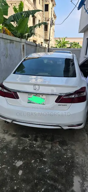 Honda Accord Sport SE 4dr Sedan FWD (2.4L 4cyl 2A) 2017 White