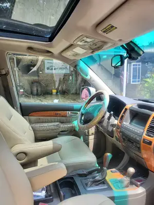 Lexus GX 470 2004 Gold