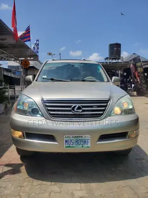 Lexus GX 470 2004 Gold