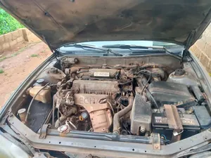 Toyota Camry 1996 Gold