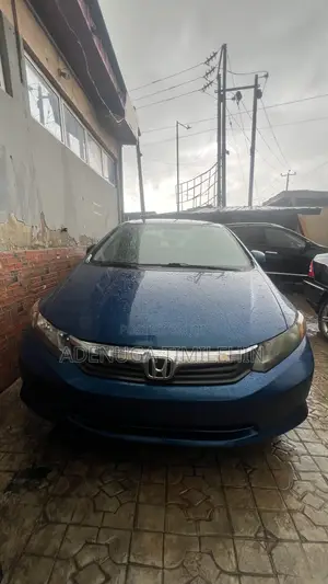 Honda Civic 1.8 5 Door Automatic 2012 Blue