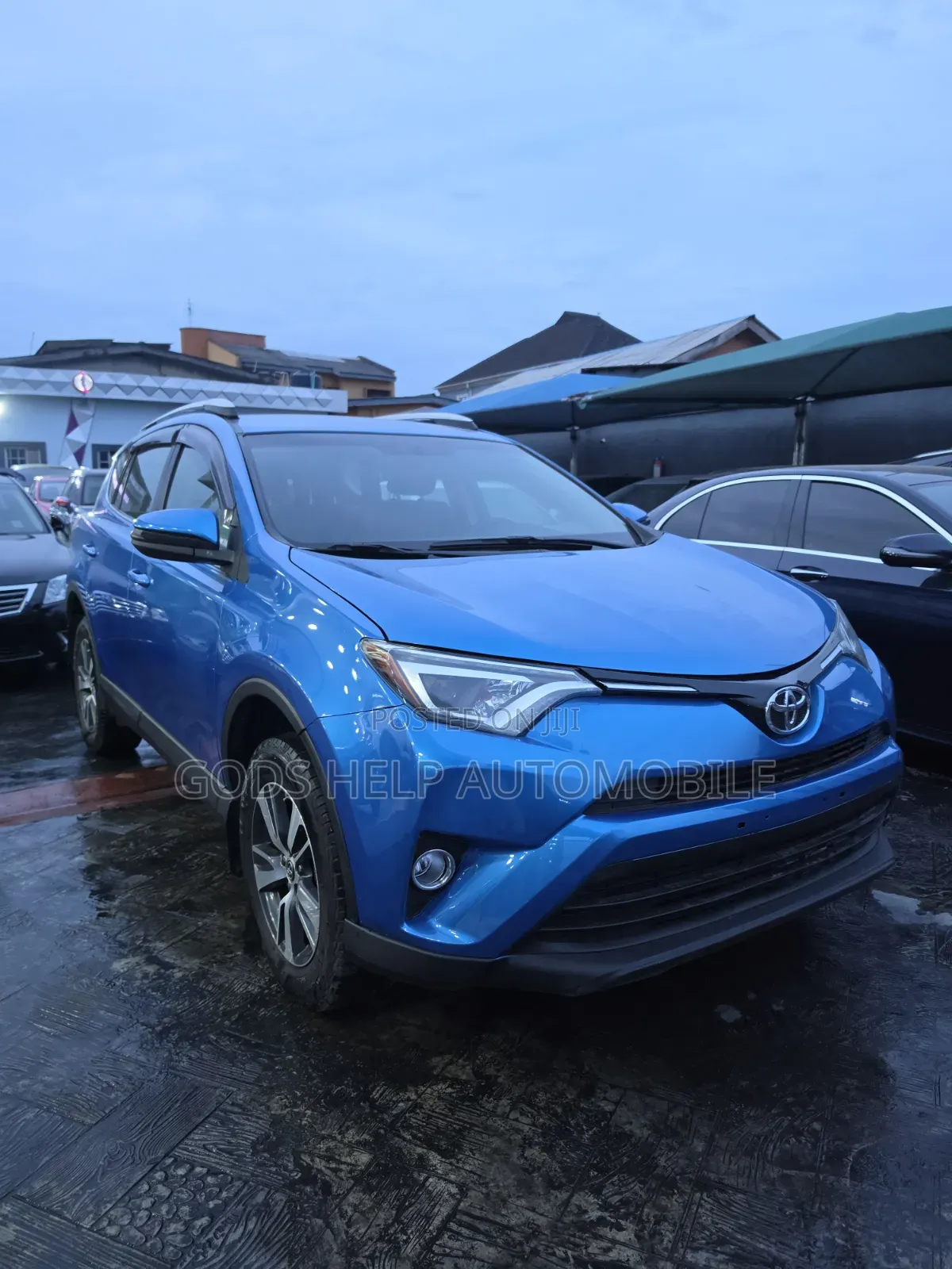 Toyota RAV4 2017 Blue