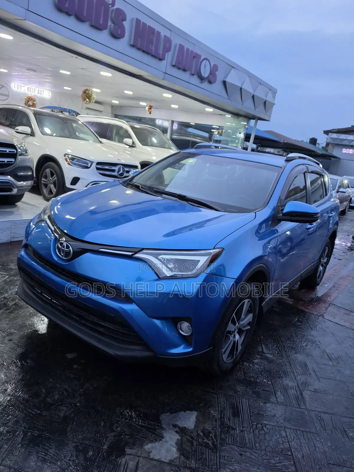 Toyota RAV4 2017 Blue