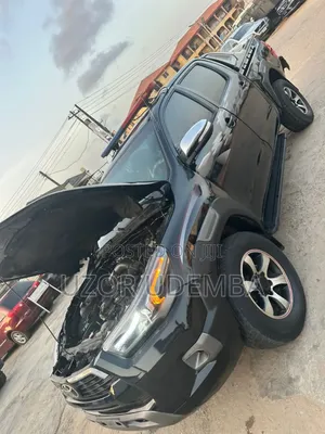Toyota Hilux 2015 Black