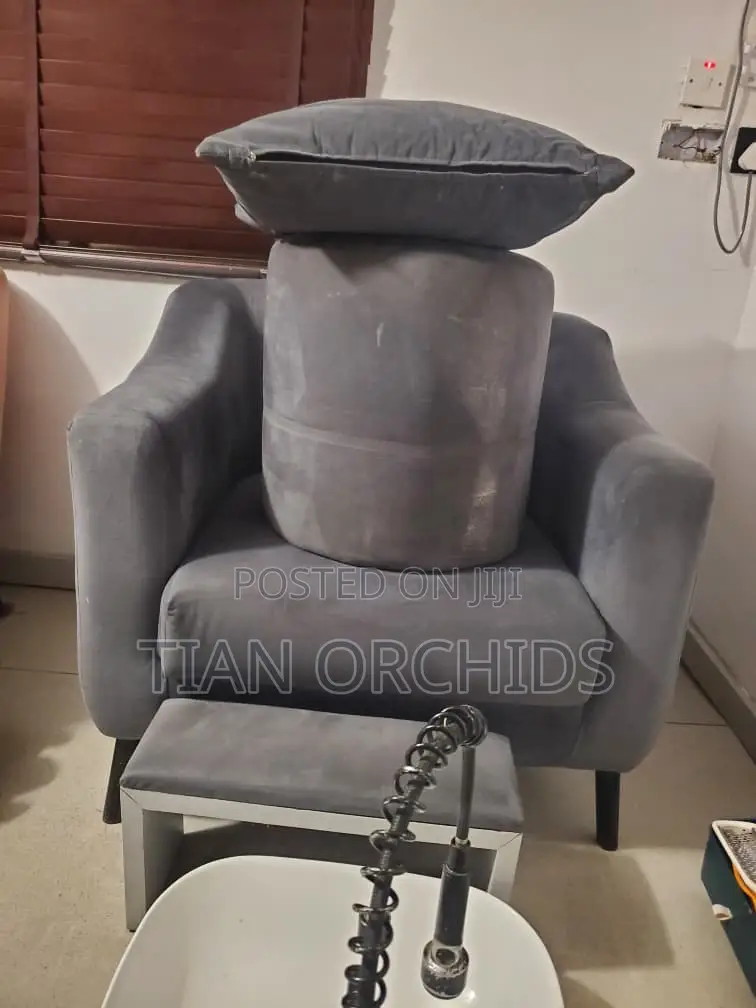 Single Sofas