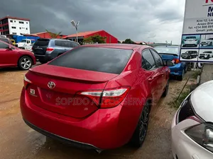Toyota Corolla 2014 Red
