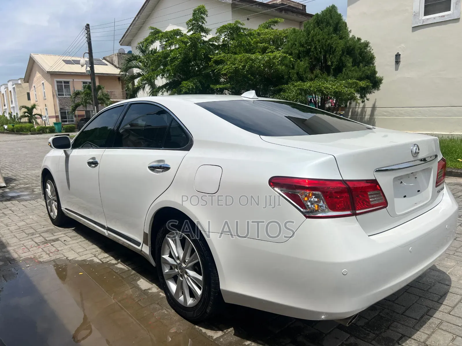 Lexus ES 350 2011 White