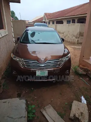 Toyota Venza 2010 Brown
