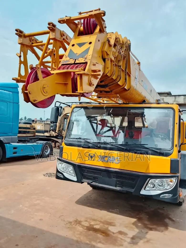 2019 Cranes