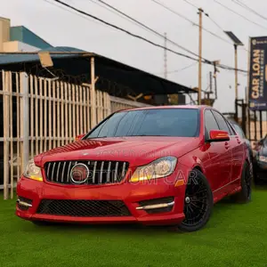 Mercedes-Benz C300 2014 Red