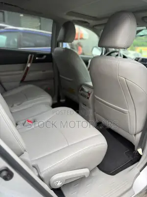 Toyota Highlander 2013 Silver