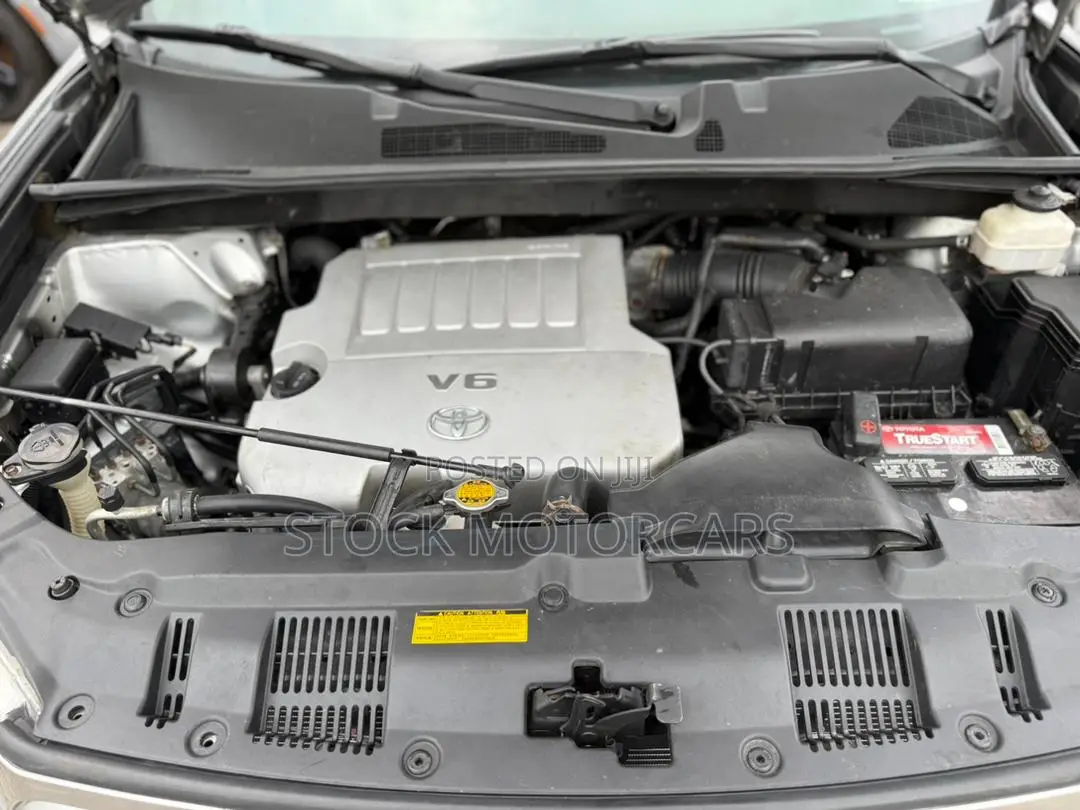 Toyota Highlander 2013 Silver