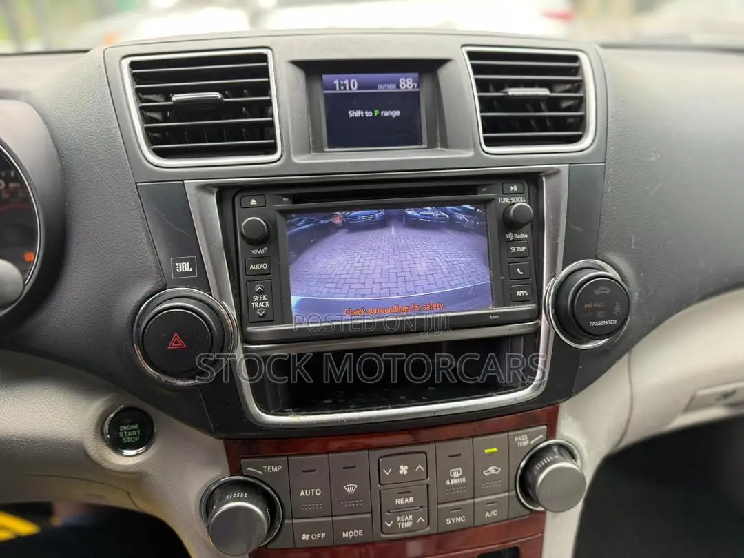 Toyota Highlander 2013 Silver