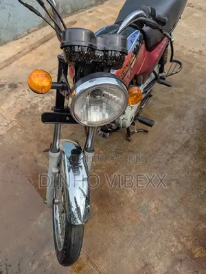Bajaj Boxer 2022 Red