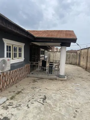 Furnished 4bdrm Bungalow in Achiever Estate, Oluyole for rent