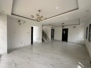 4bdrm Duplex in Ogombo for rent