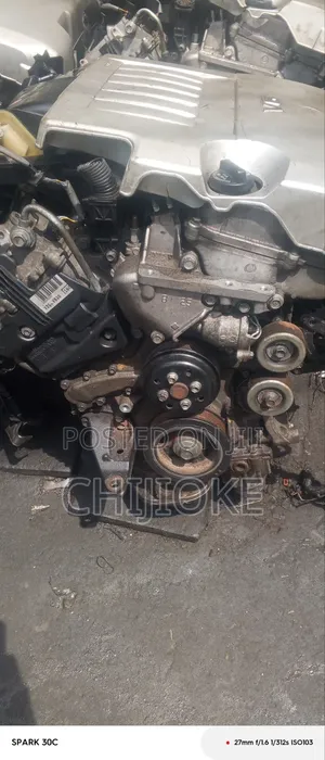 2gr V6 Compete Engine and Gear Box