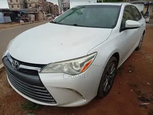 Toyota Camry 2017 White
