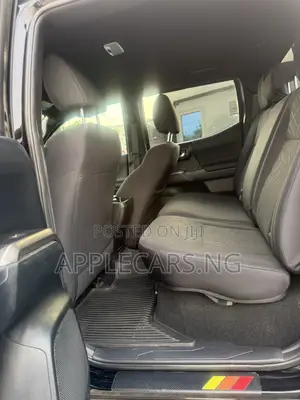 Toyota Tacoma 4dr Double Cab 2016 Black