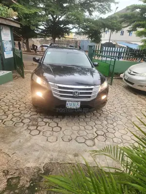 Honda Crosstour 2010 Black