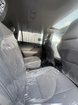 Toyota Highlander Limited 2021 Gray