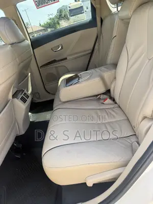 Toyota Venza AWD 2010 White
