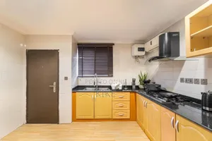 Spacious Furnished 1 Bedroom Apartment (Honey Comb)
