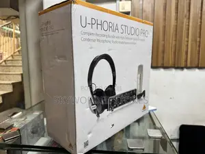 Behringer Uphoria Studio Pro