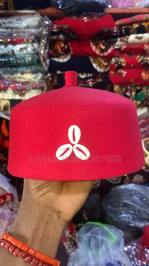 Original England Red Cap With Cowrie
