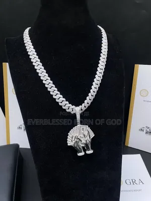 VSS Moissanite Diamond Cuban Neck Chain With Dollar in Hand Pendant
