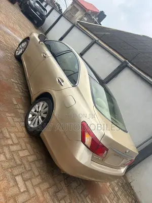 Lexus ES 350 2009 Gold